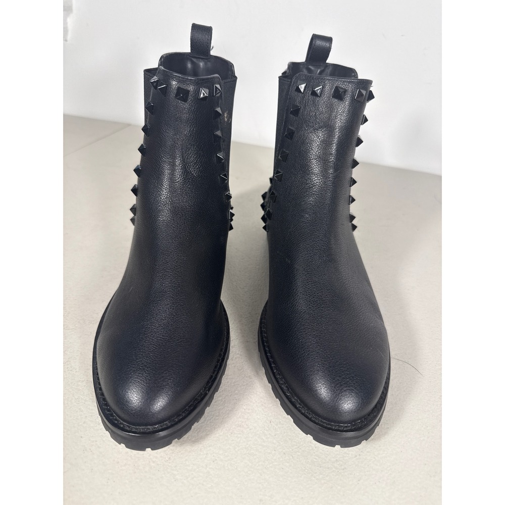 White House Black Market Black Studded Leather Chelsea Boots Lug Sole Ankle 9.5M